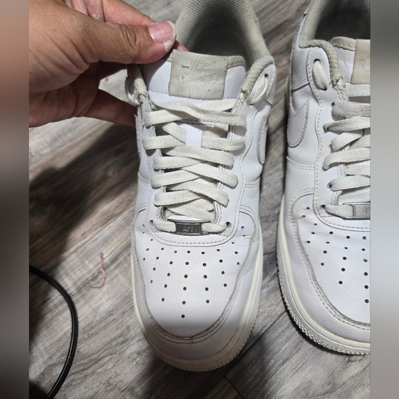 Women's Nike Air Force 1s White Sz 10 - Picture 3 of 11